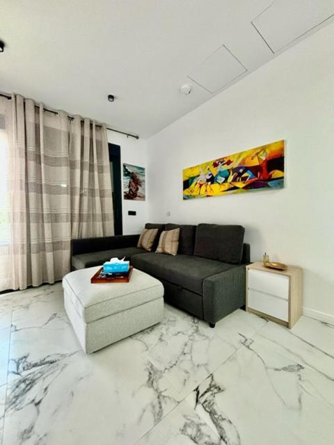 Vila Lova- Luxury Apartments Рокетас-де-Мар Экстерьер фото
